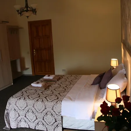 Bed & Breakfast Heavenly *